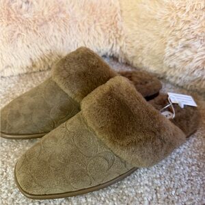 Coach Sherpa Flat Mule